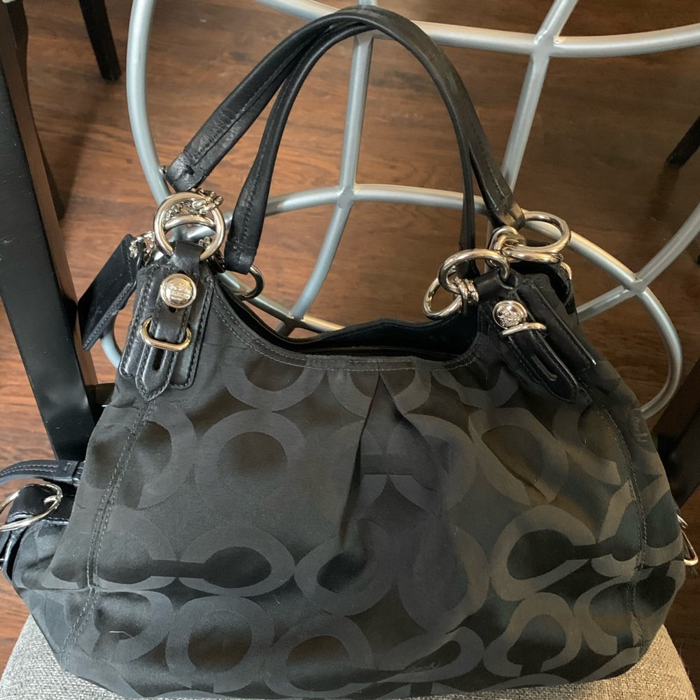 Beautiful Coach satchel handbag EUC!